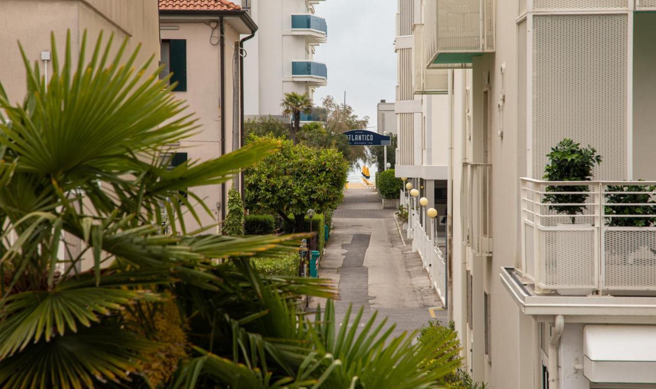 Condominio Sirene Lido di Jesolo Esterno foto